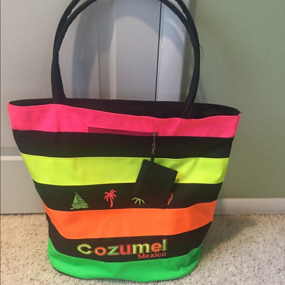 Large beach bag.